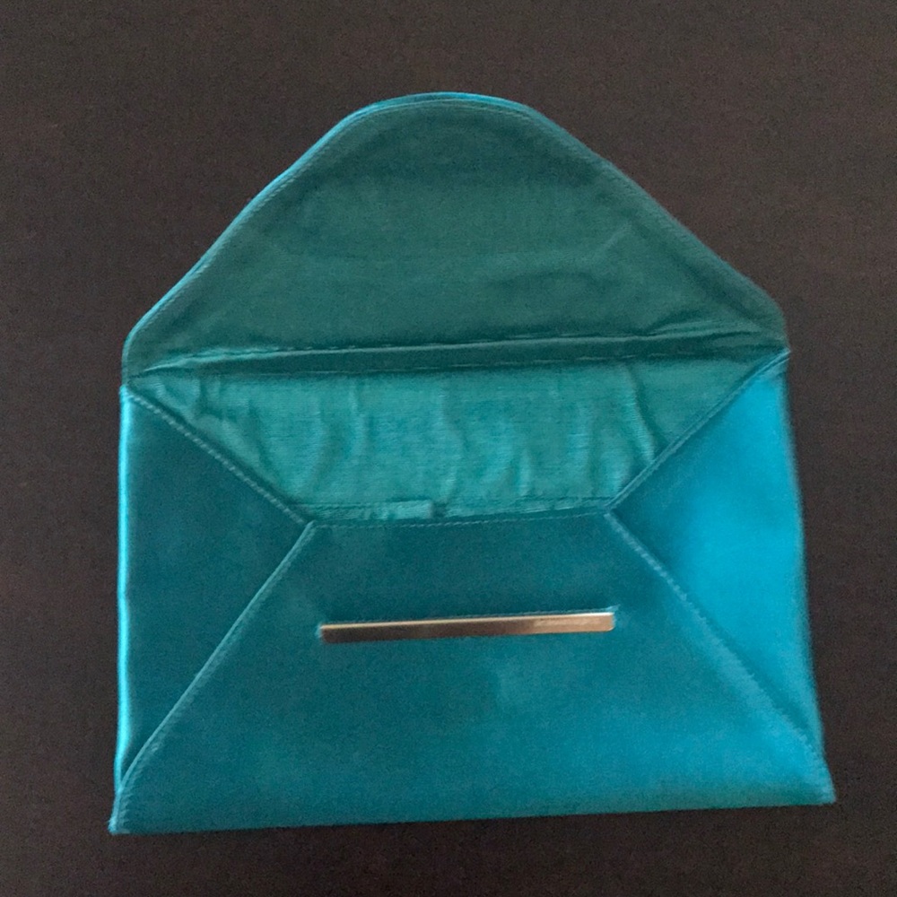 Purse - Picture 2 of 2